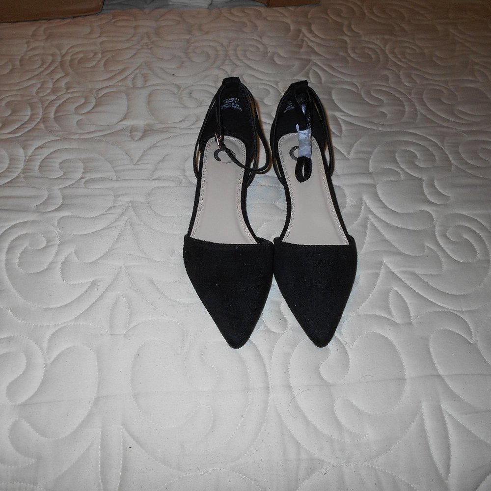 Journee Collection Womens Wedge Size 8 1/2